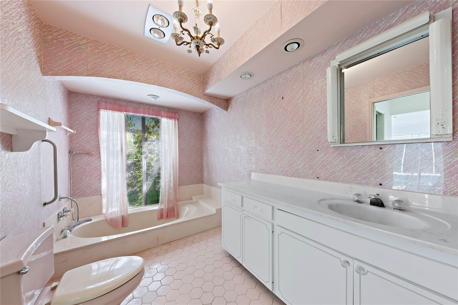 DESOTO LAKES COUNTRY CLUB COLONY 5 - Residential