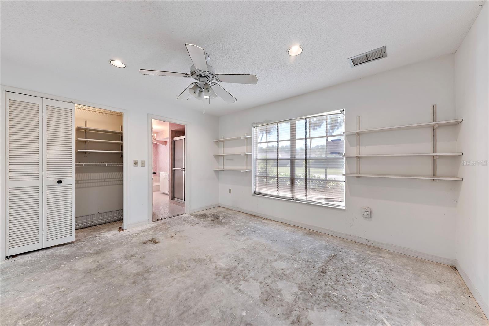 DESOTO LAKES COUNTRY CLUB COLONY 5 - Residential