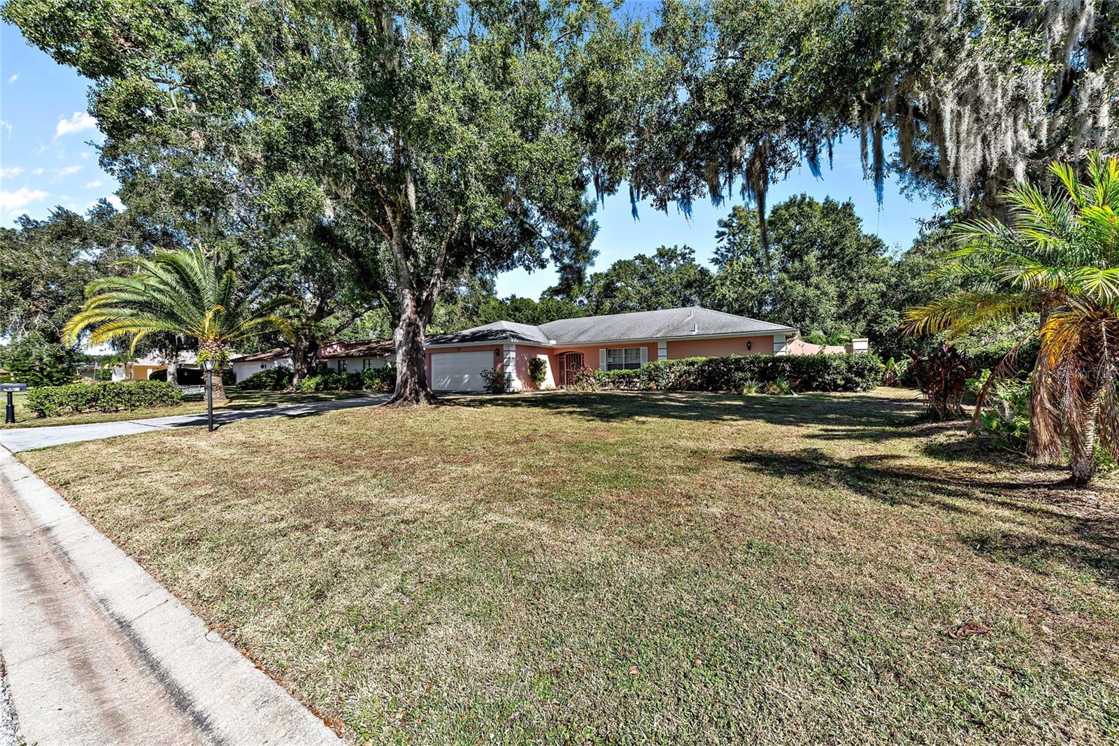 DESOTO LAKES COUNTRY CLUB COLONY 5 - Residential