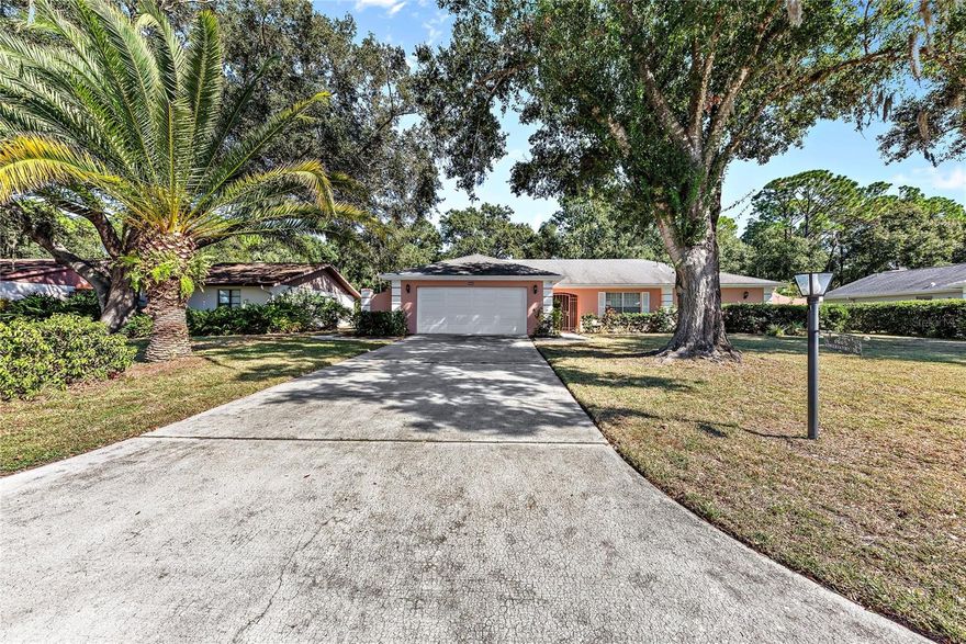 Nestled in a beautiful Sarasota neighborhood, this 3-bedroom, 2-bathroom, 2,033 square foot property presents a unique investment opportunity for the savvy handyman or experienced investor. Inviting outdoor pool for relaxation and entertainment. Prime Sarasota location near the University Town Center (UTC). Close to excellent schools, shopping, dining, and entertainment options.
This property is a true "fixer-upper" and awaits your vision and expertise. With some TLC and renovations, this home has the potential to shine once again. The distressed condition offers a blank canvas for you to create your dream home, and the beautiful neighborhood ensures that your investment will be well-placed.