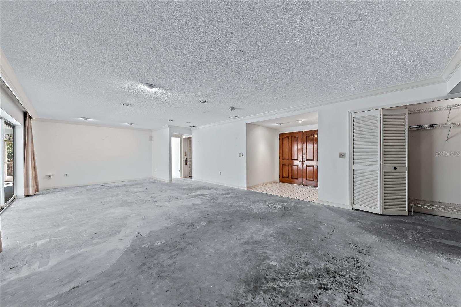 DESOTO LAKES COUNTRY CLUB COLONY 5 - Residential