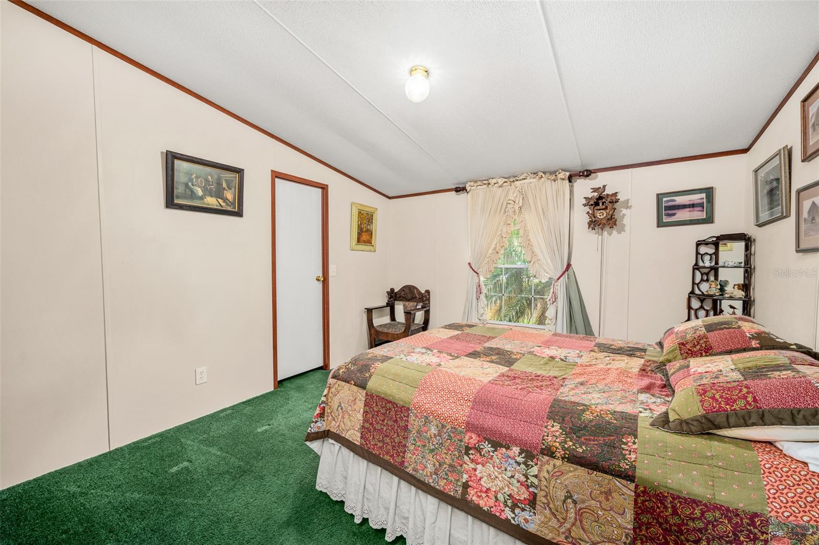 INTERLACHEN LAKES ESTATES - Residential