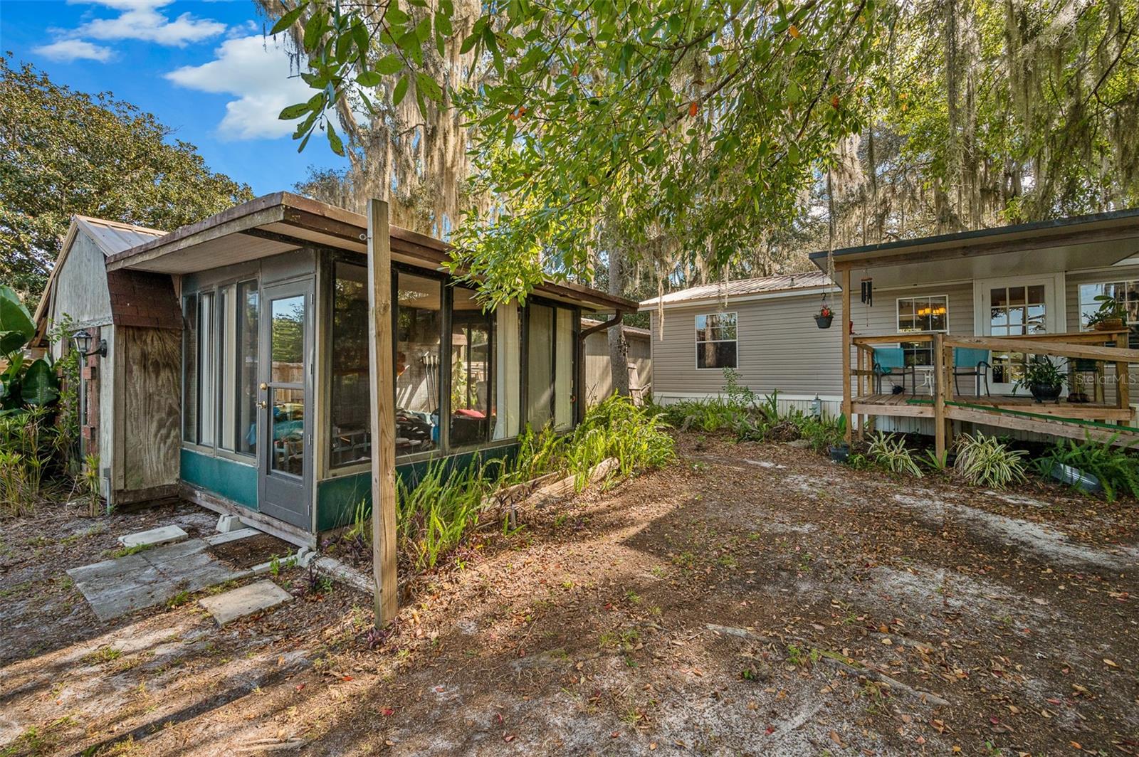 INTERLACHEN LAKES ESTATES - Residential