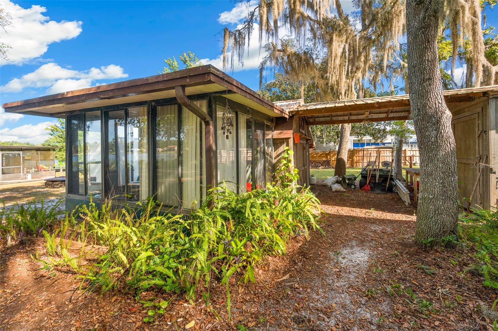 INTERLACHEN LAKES ESTATES - Residential