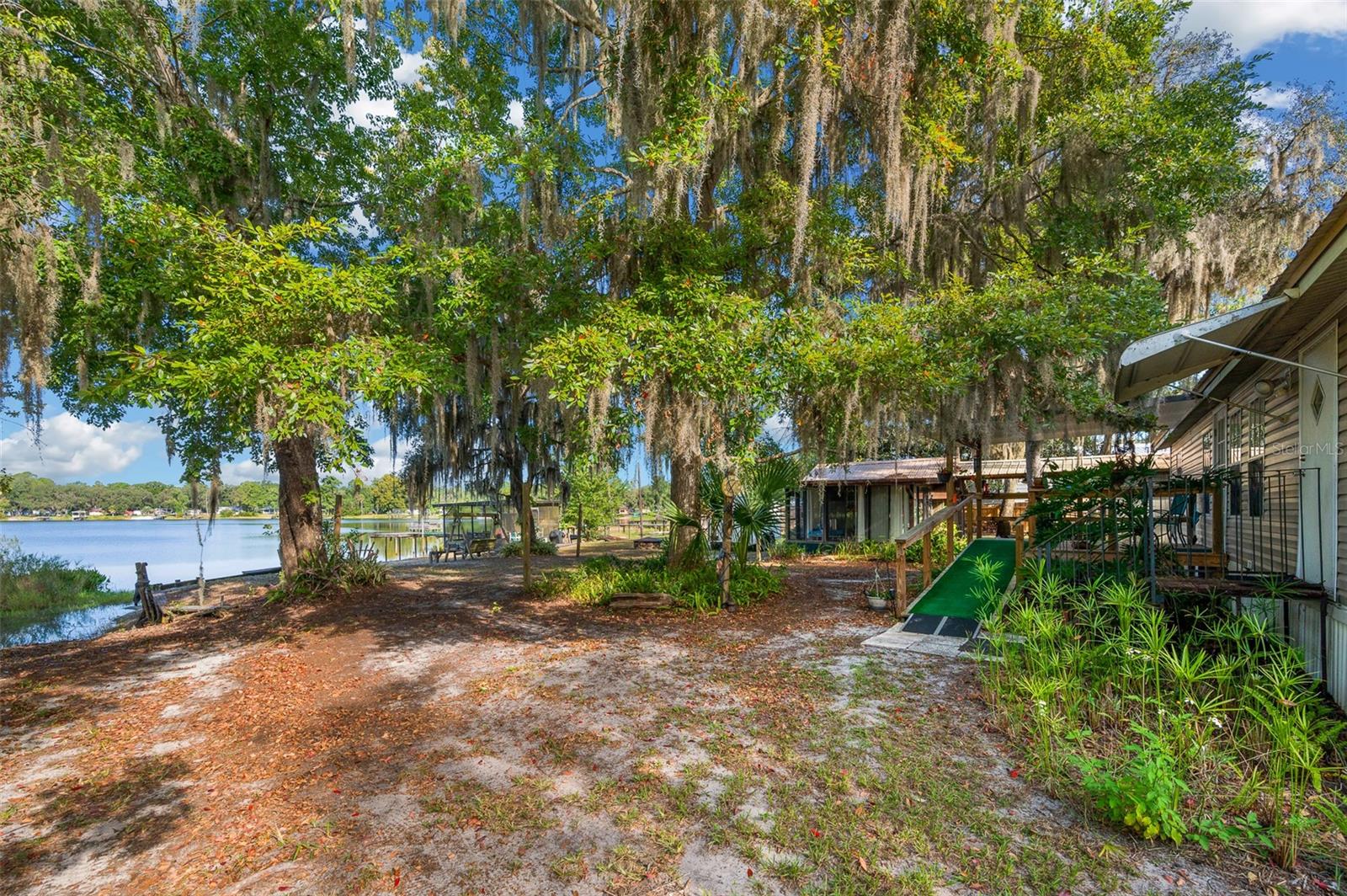 INTERLACHEN LAKES ESTATES - Residential