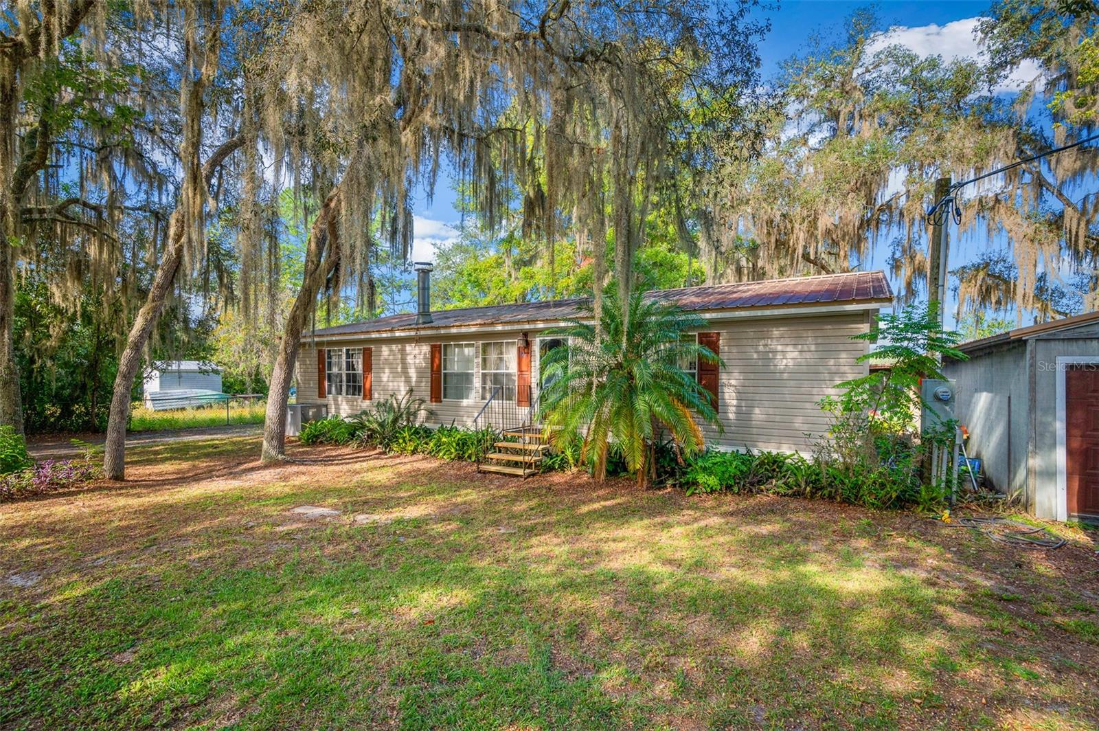 INTERLACHEN LAKES ESTATES - Residential