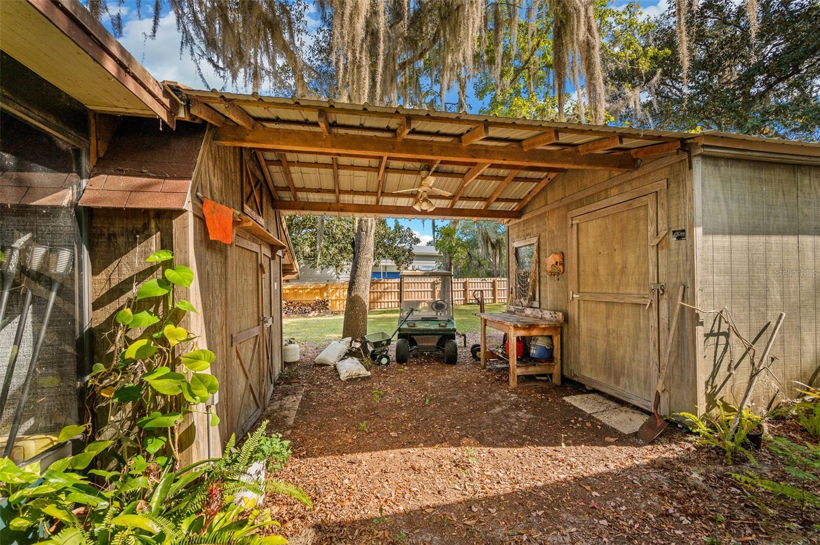 INTERLACHEN LAKES ESTATES - Residential