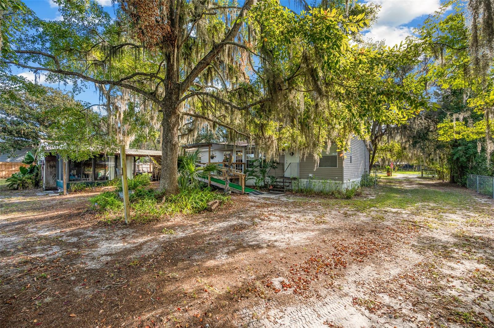 INTERLACHEN LAKES ESTATES - Residential