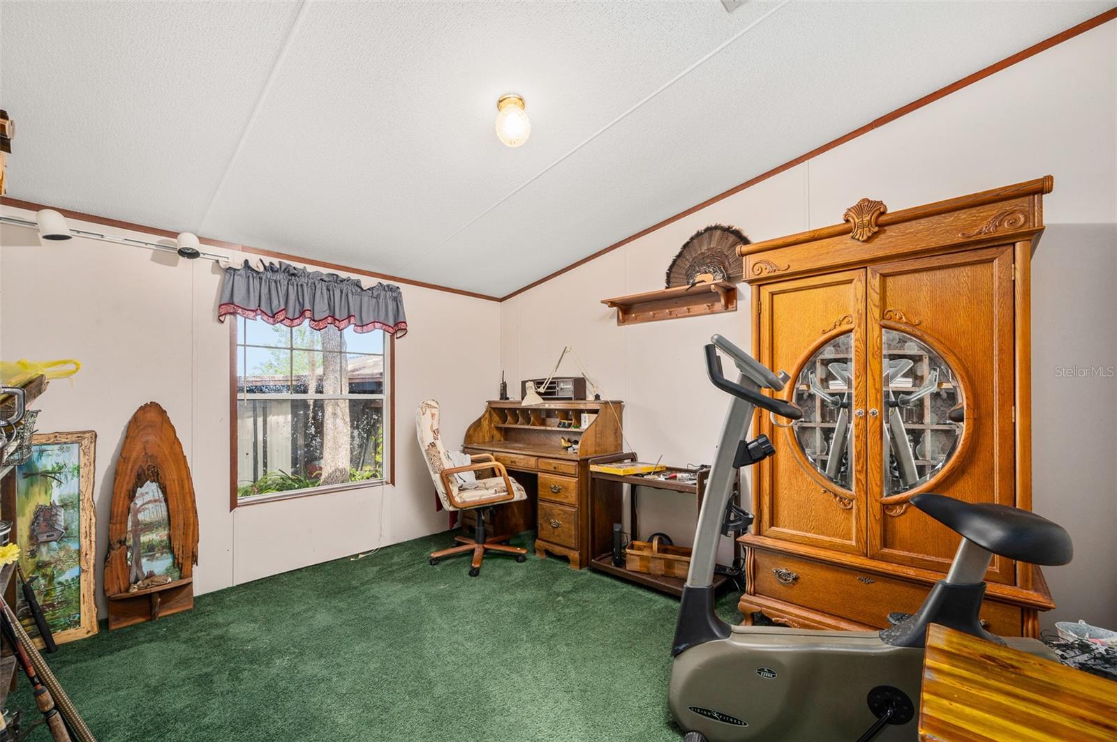 INTERLACHEN LAKES ESTATES - Residential