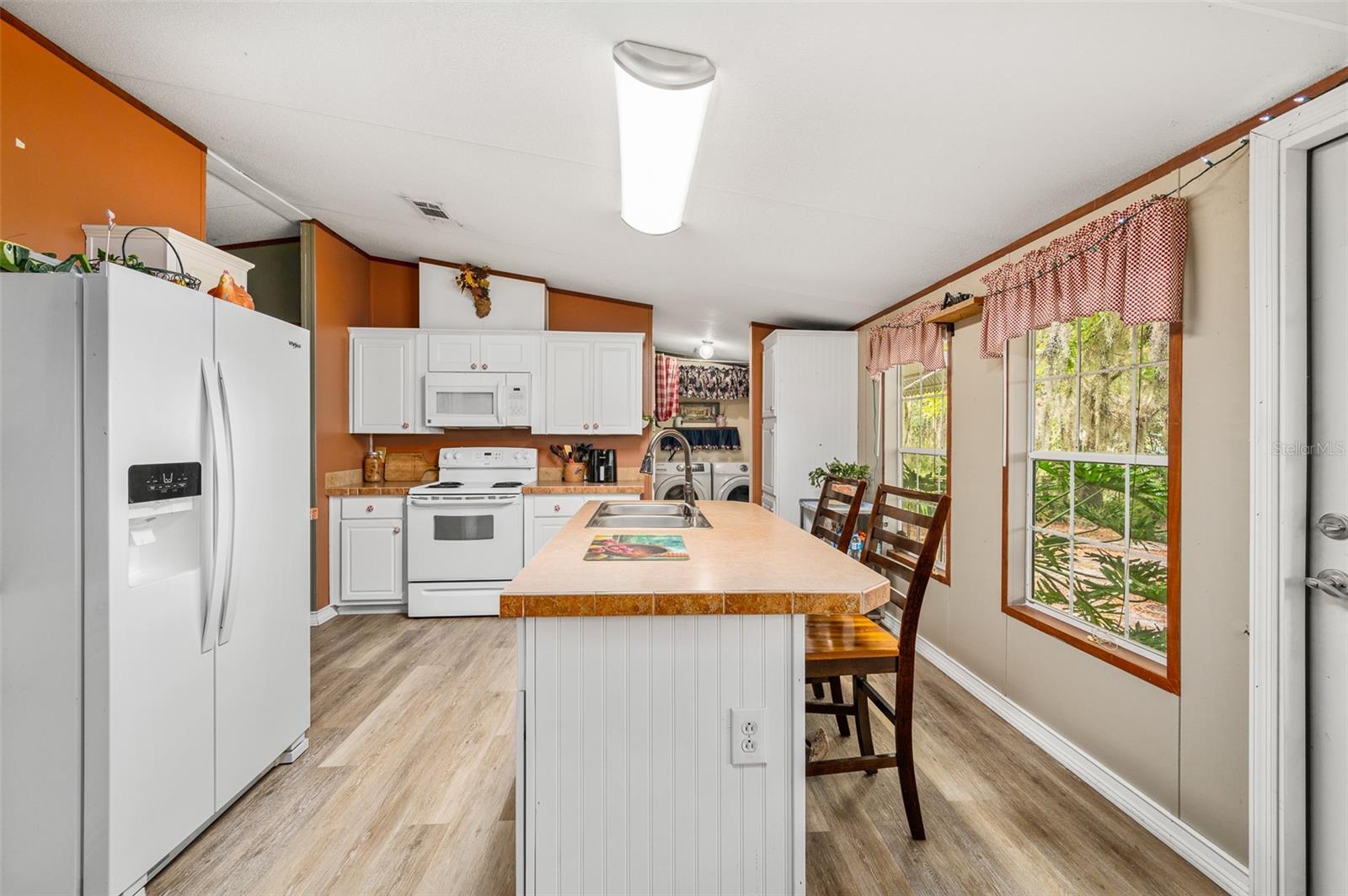 INTERLACHEN LAKES ESTATES - Residential