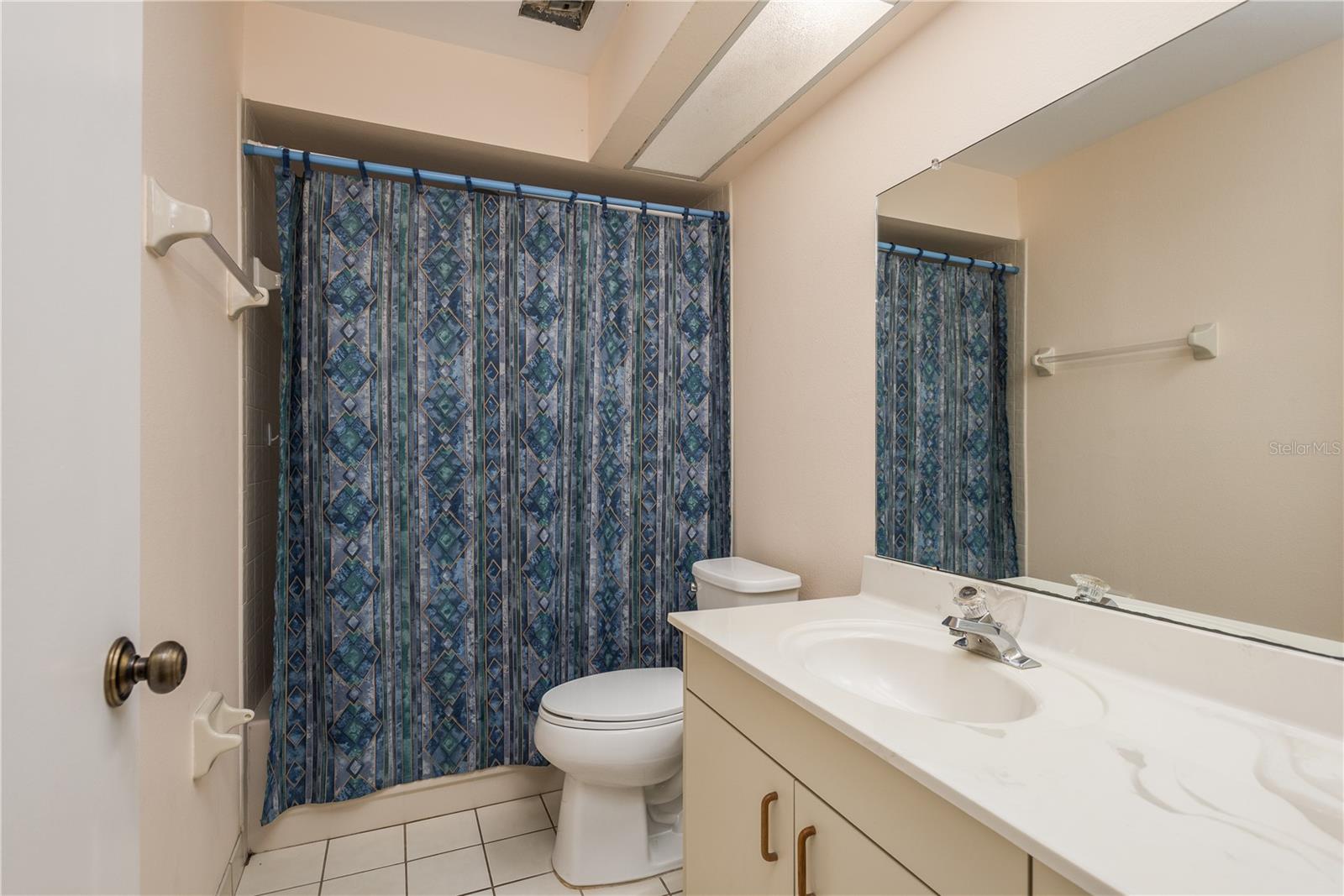 BRYN MAWR AT COUNTRYSIDE - Residential Lease