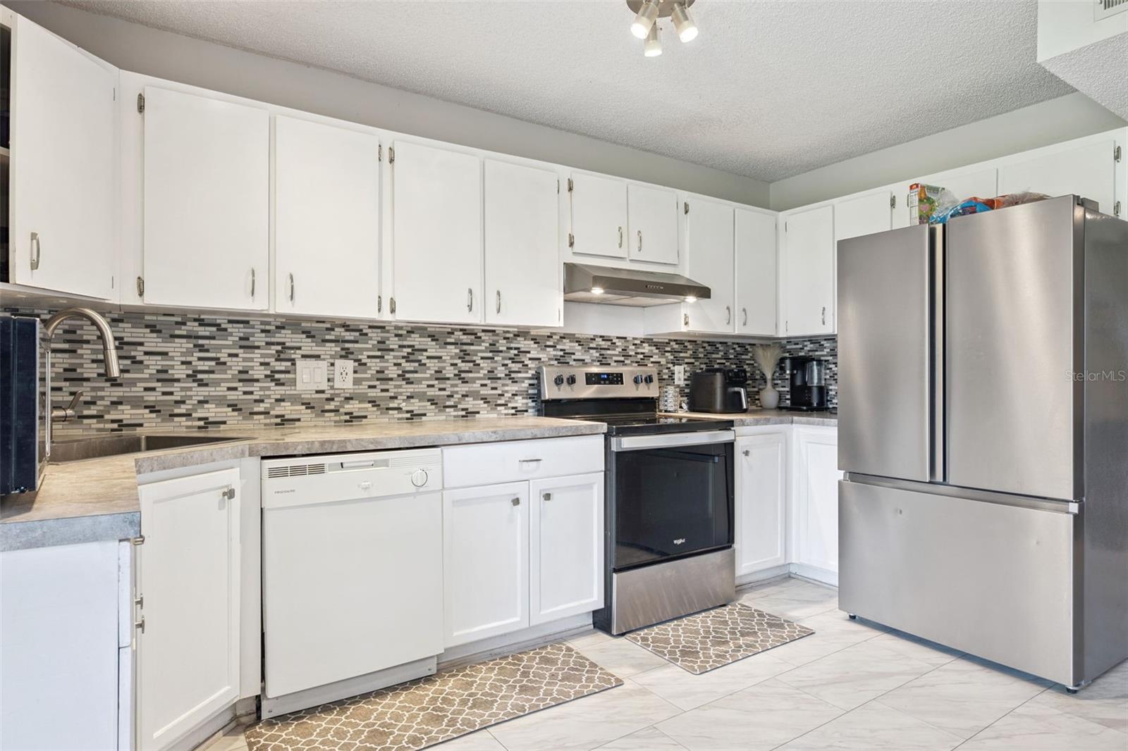 MAGNOLIA BAY PH 01 - Residential