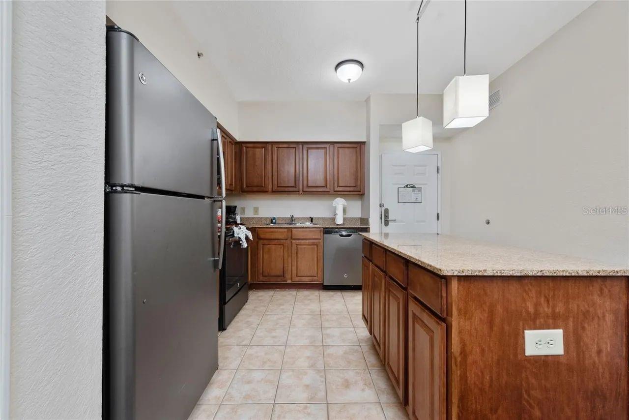 12527 FLORIDAYS RESORT DRIVE E-103