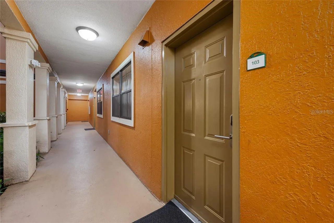 12527 FLORIDAYS RESORT DRIVE E-103