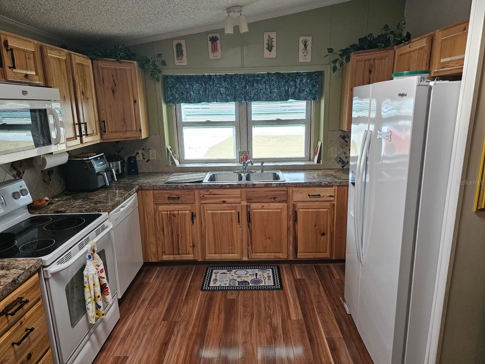 TROPICANA VILLAGE - Residential