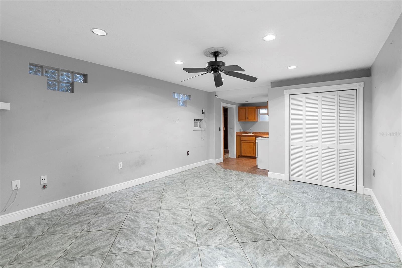 WOODRUFFS SUB FRANK L - Residential