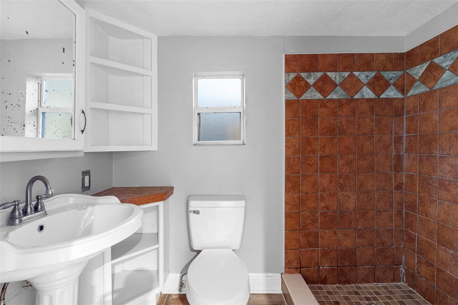 WOODRUFFS SUB FRANK L - Residential