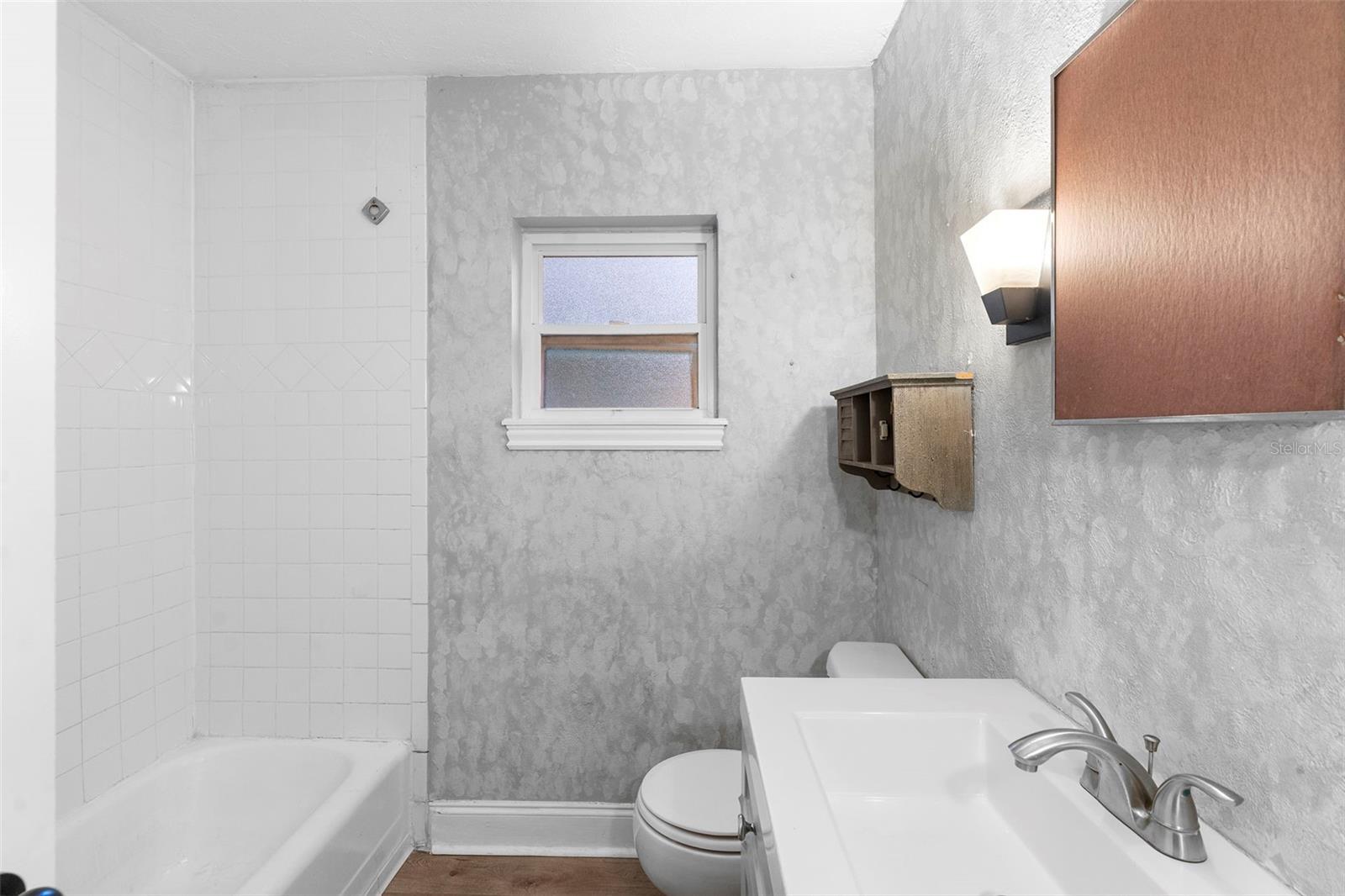 WOODRUFFS SUB FRANK L - Residential