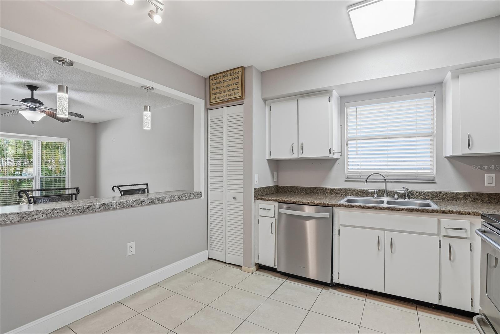 LAKE PALMS SEC 3 - Residential