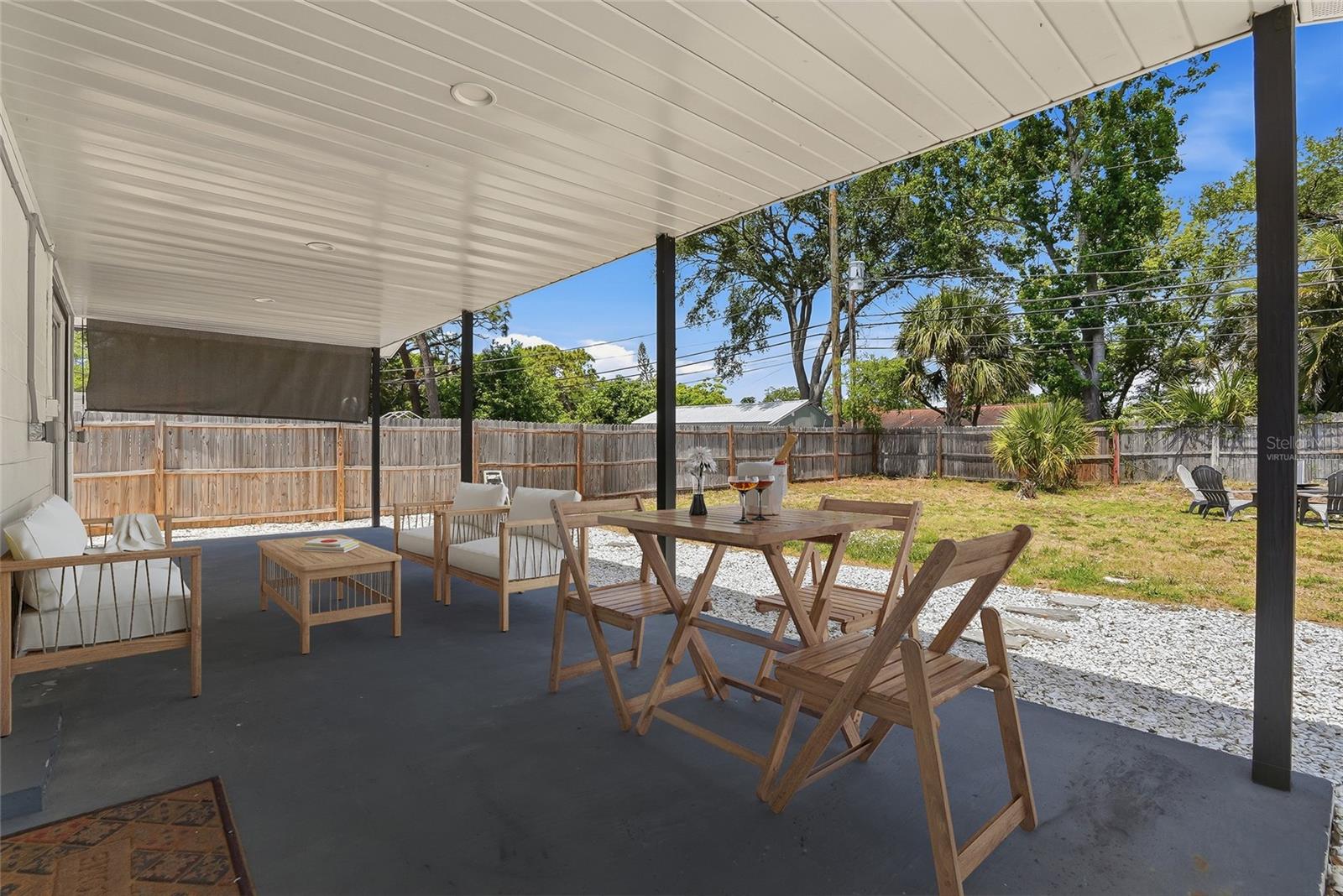 LAKE PALMS SEC 3 - Residential