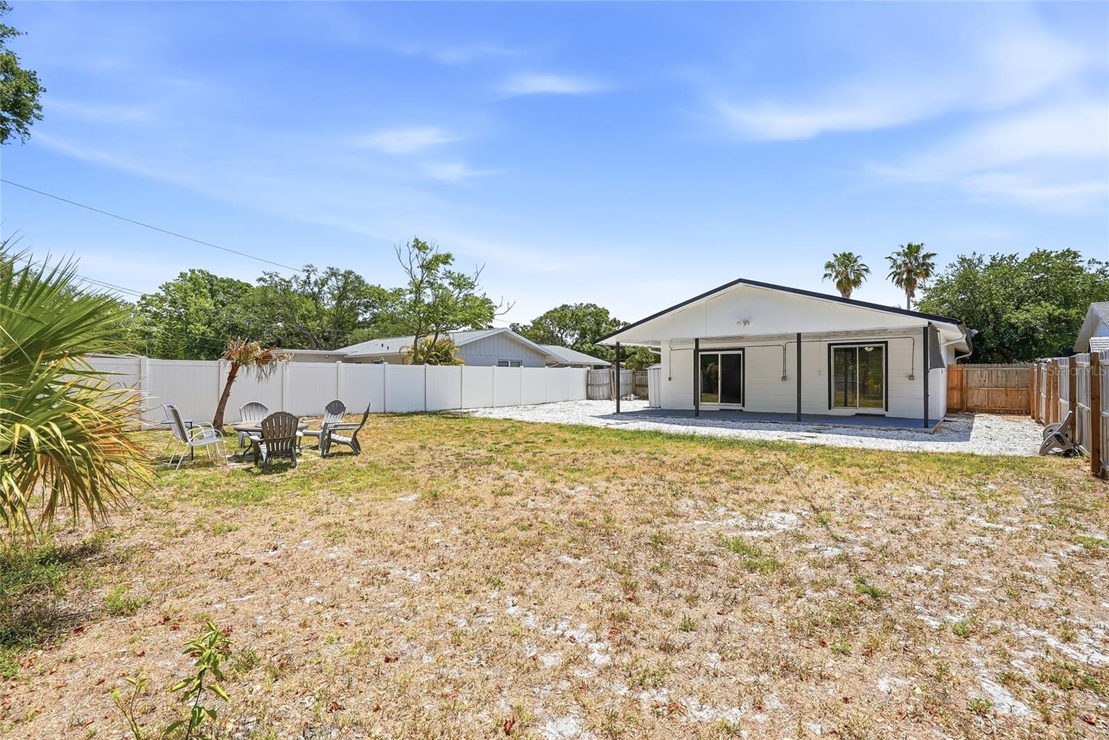 LAKE PALMS SEC 3 - Residential