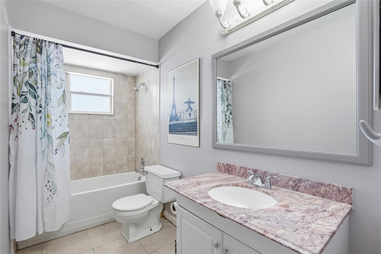 LAKE PALMS SEC 3 - Residential