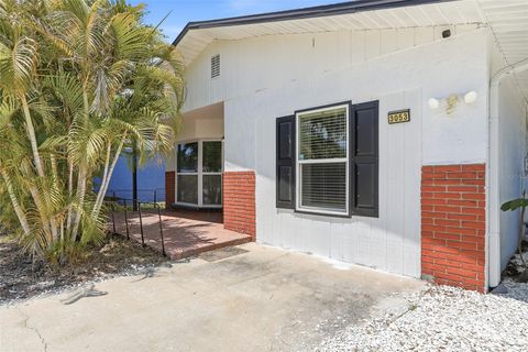Photo of 3053 Oaklawn Ave, Largo, FL 33771 (MLS # TB8503858)