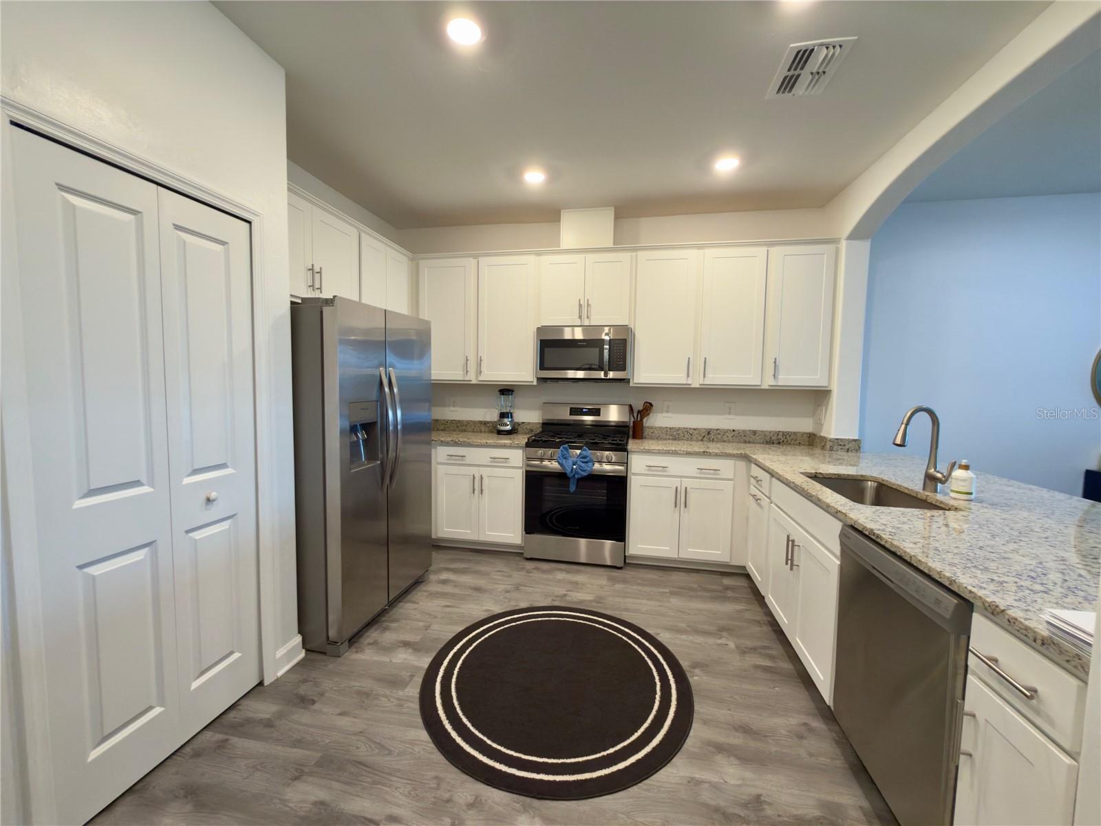 5523 SAPPHIRE STONE COVE