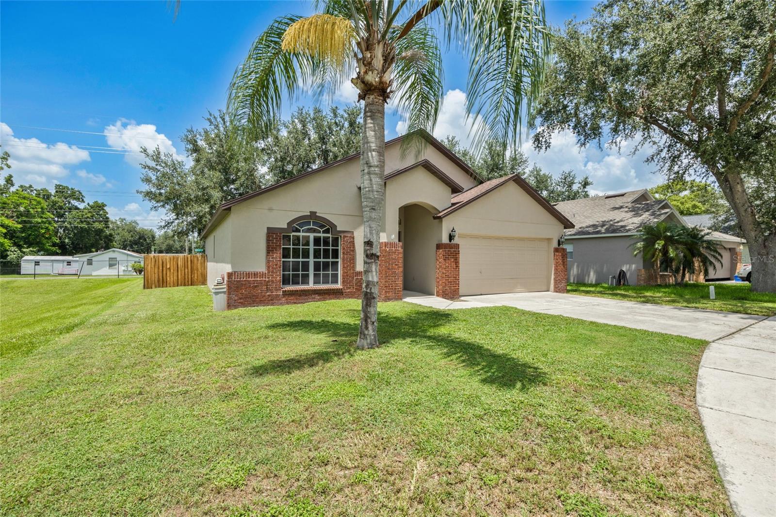 208 CITRUS LANDING DRIVE