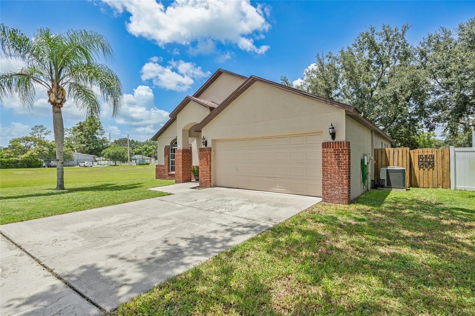 208 CITRUS LANDING DRIVE