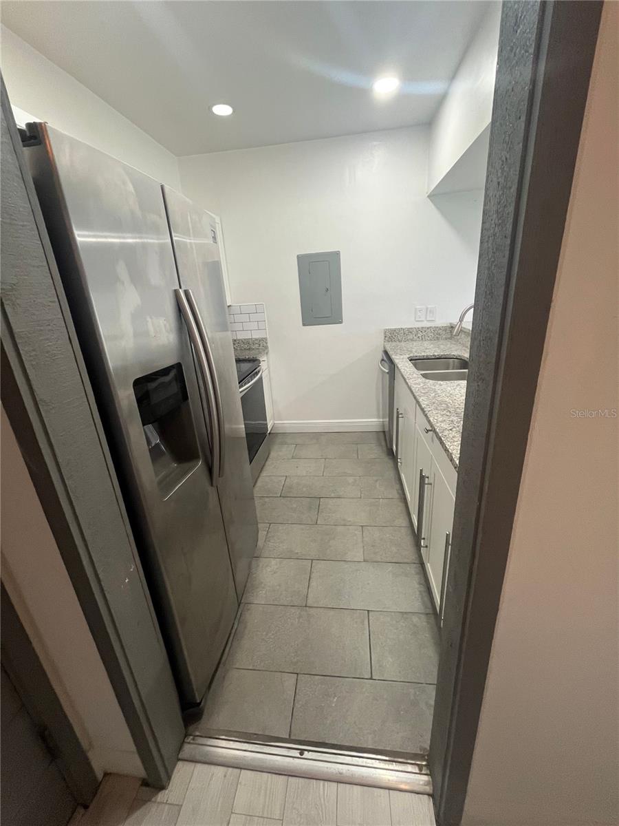 GRENELEFE ABBEY COURT CONDO UNIT 01 PH 01 - Residential