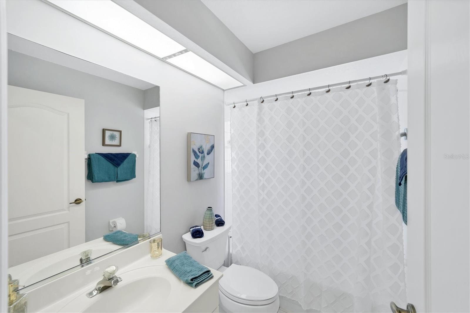 VILLAS AT DEER CREEK - Residential Lease