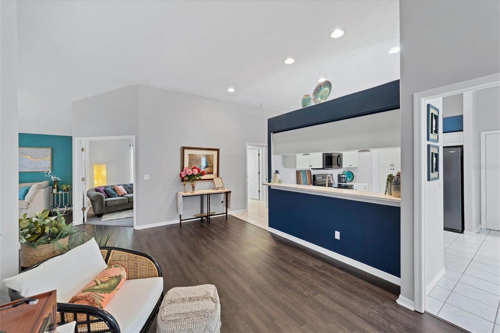 VILLAS AT DEER CREEK - Residential Lease