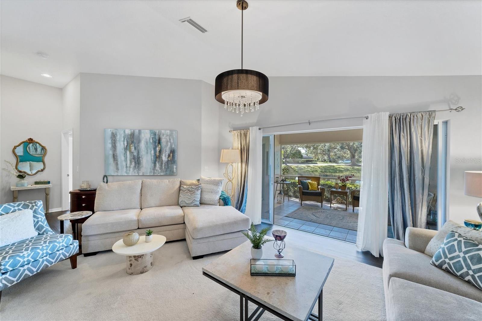 VILLAS AT DEER CREEK - Residential Lease