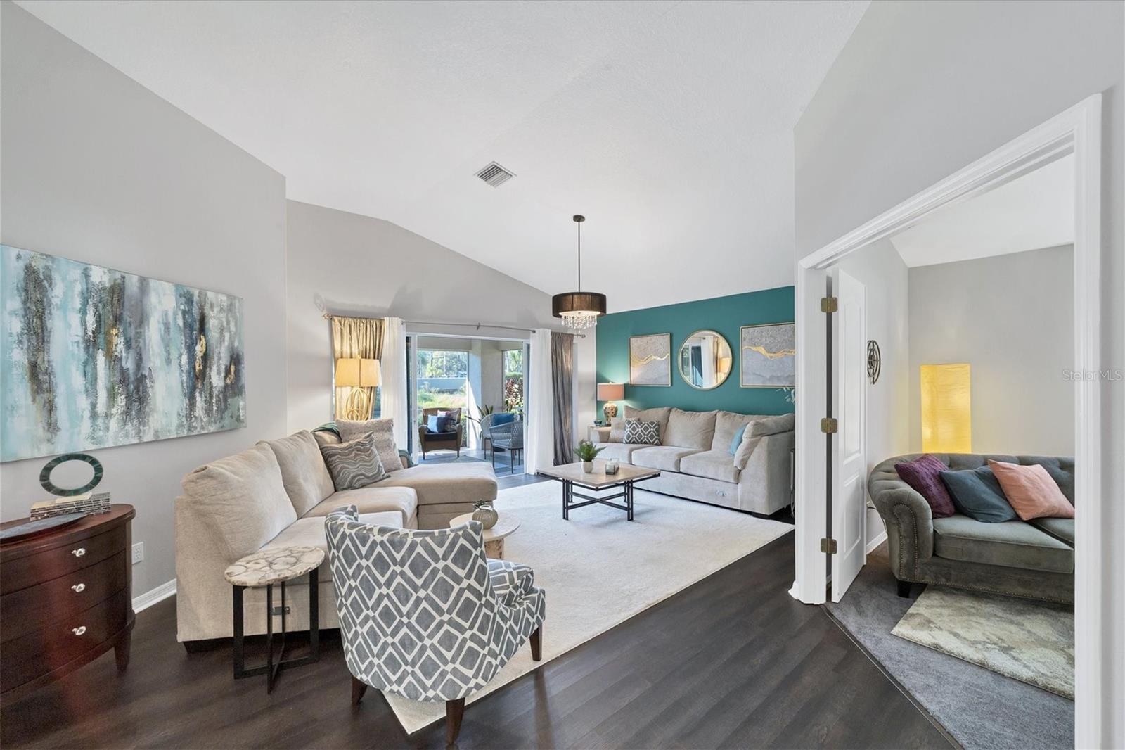 VILLAS AT DEER CREEK - Residential Lease