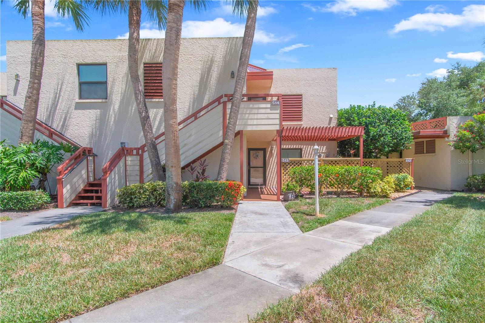 514 SPRING LAKES BOULEVARD