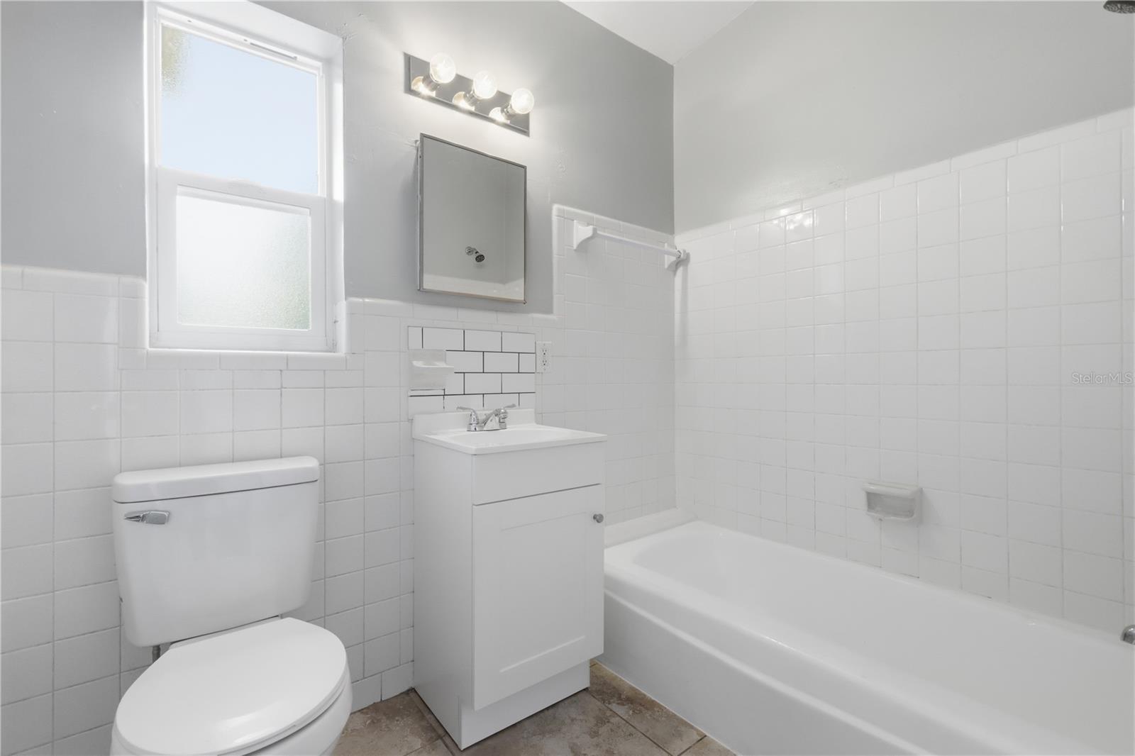 DELTONA LAKES UNIT 24 - Residential