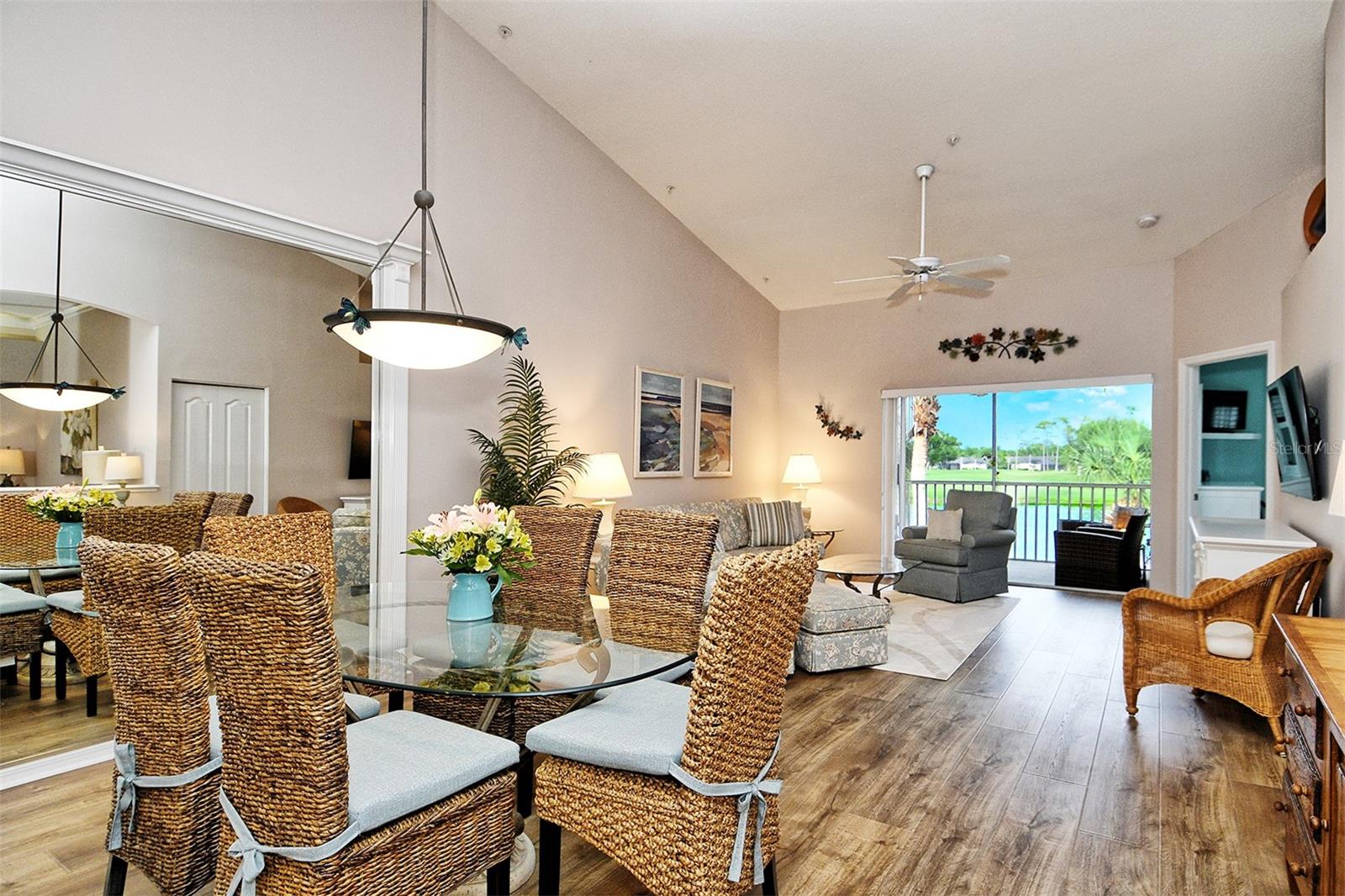 HERITAGE OAKS GOLF & COUNTRY CLUB - Residential