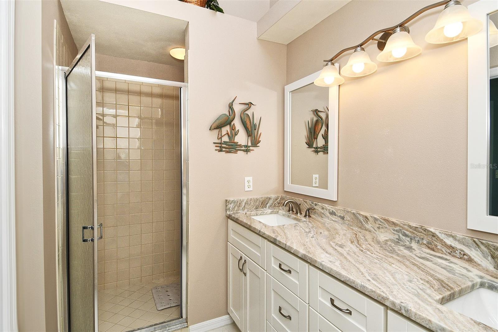 HERITAGE OAKS GOLF & COUNTRY CLUB - Residential