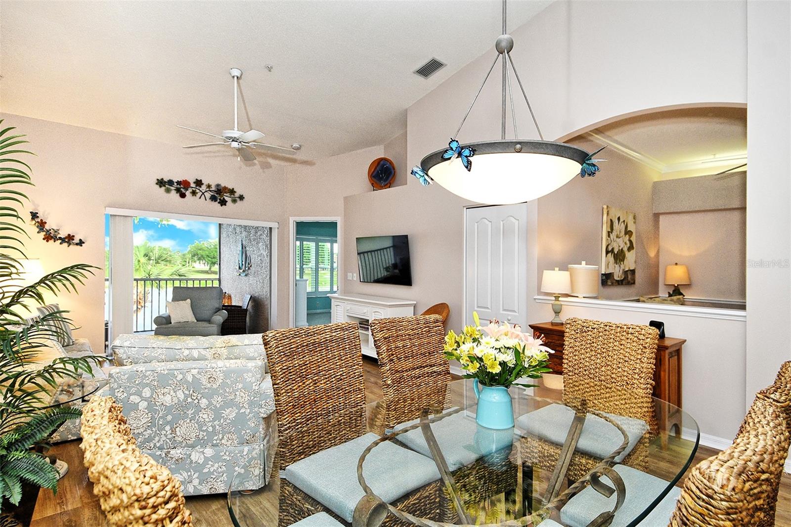 HERITAGE OAKS GOLF & COUNTRY CLUB - Residential