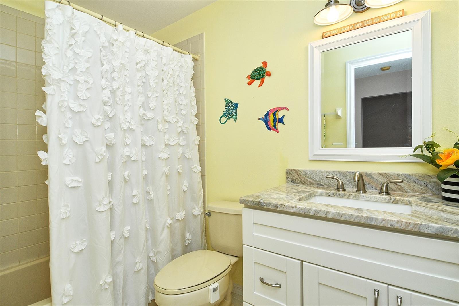 HERITAGE OAKS GOLF & COUNTRY CLUB - Residential