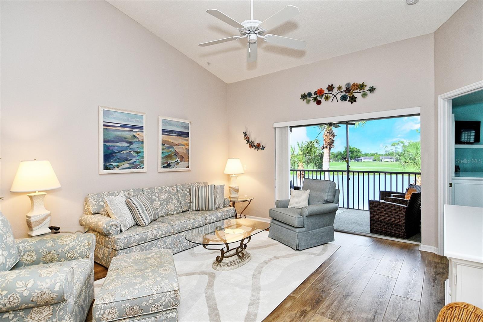 HERITAGE OAKS GOLF & COUNTRY CLUB - Residential