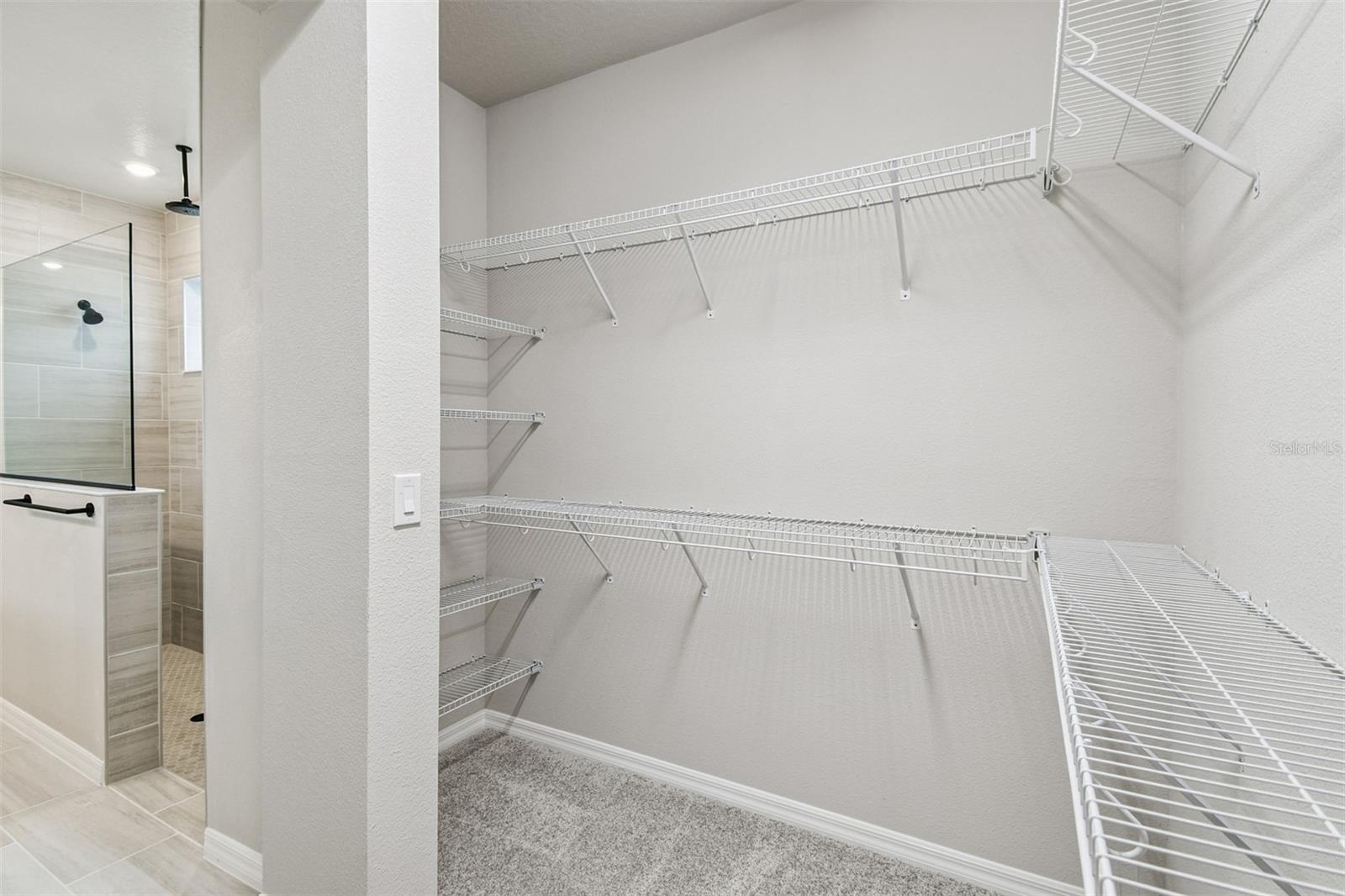 WESLYN PARK - Residential