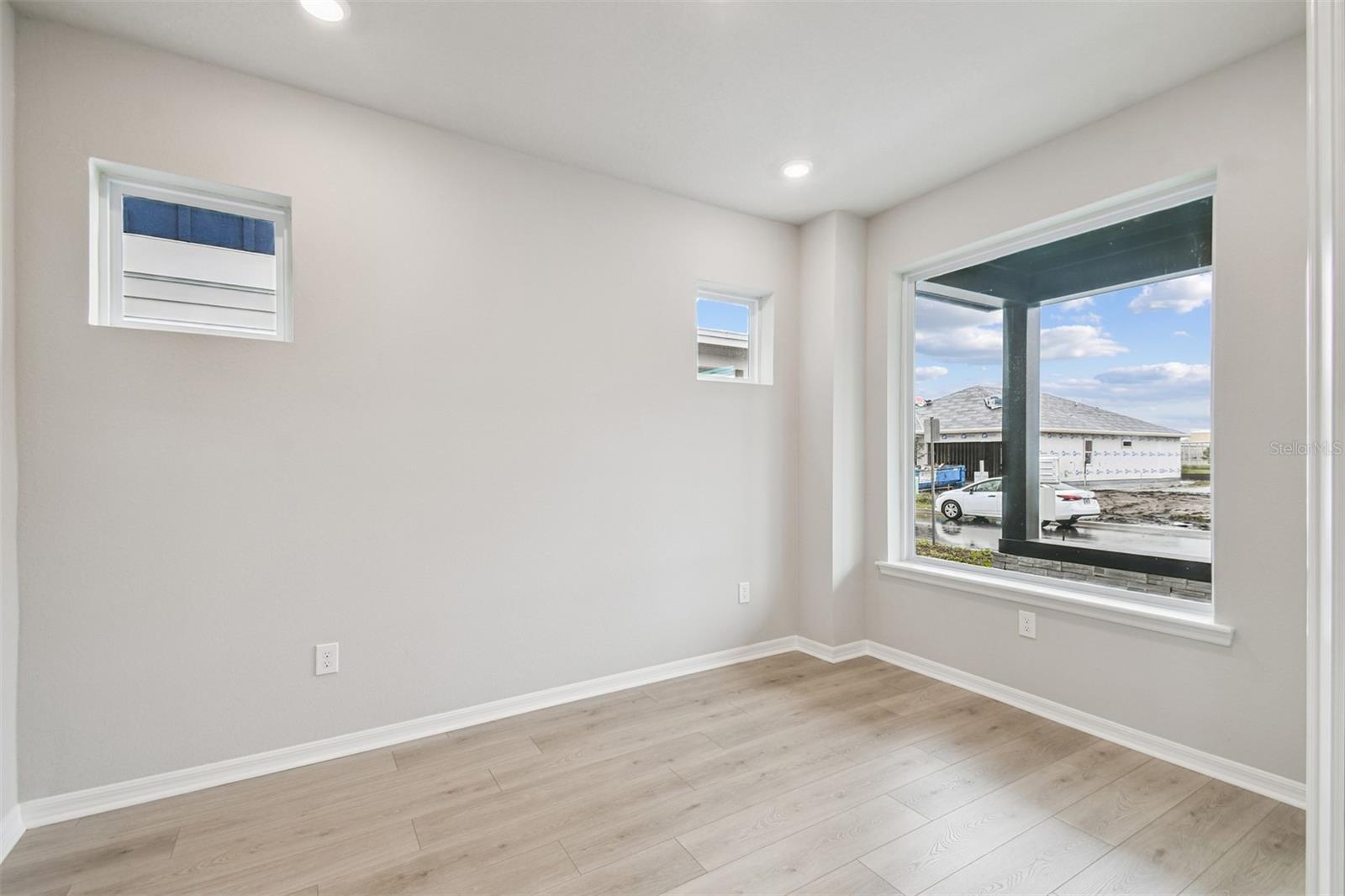 WESLYN PARK - Residential