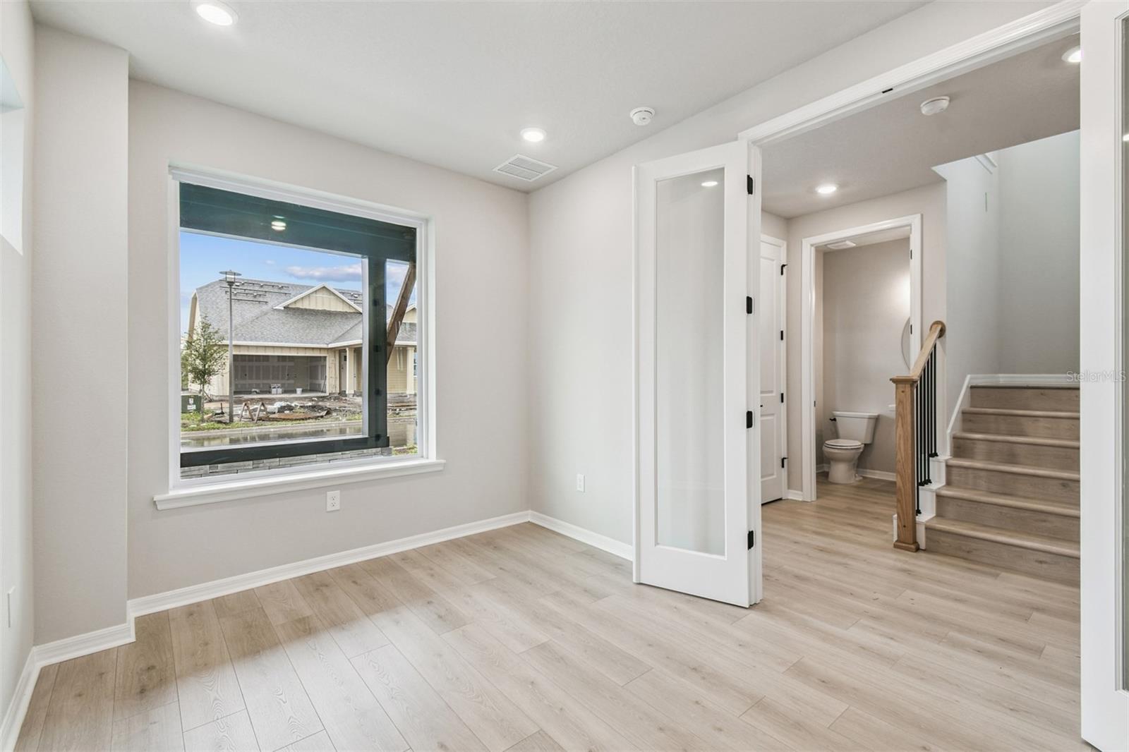 WESLYN PARK - Residential