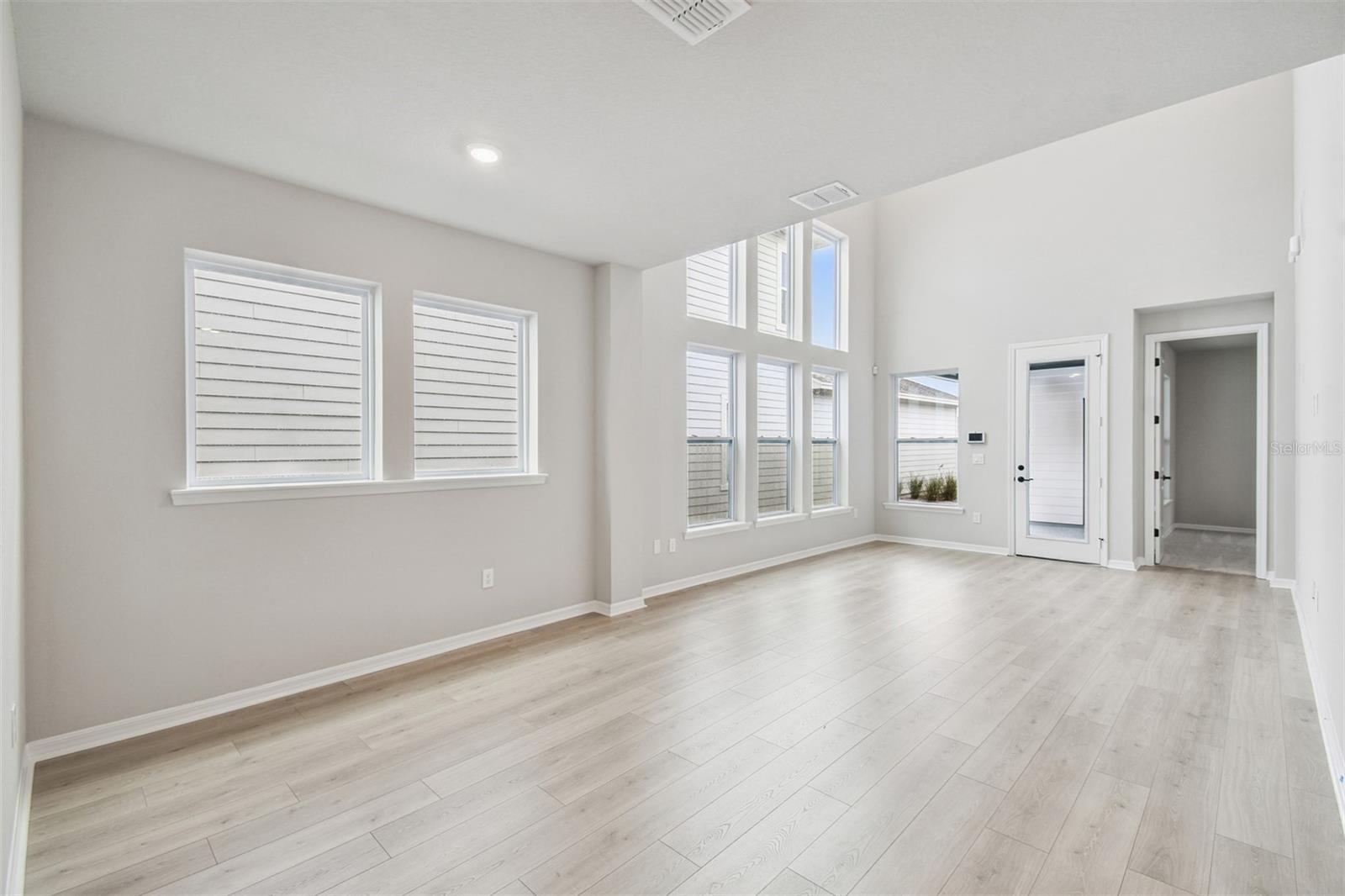 WESLYN PARK - Residential