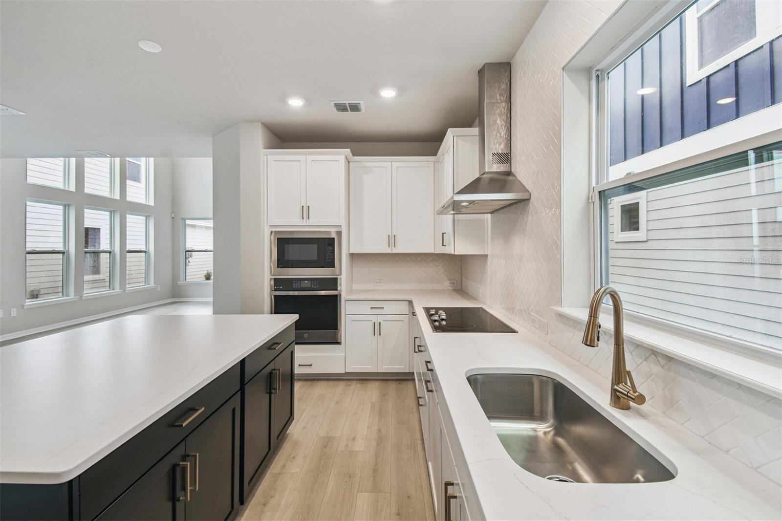 WESLYN PARK - Residential