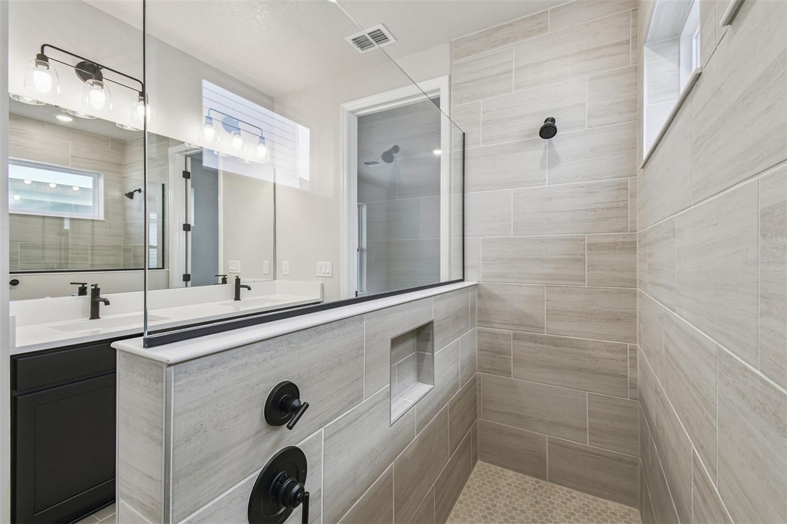 WESLYN PARK - Residential