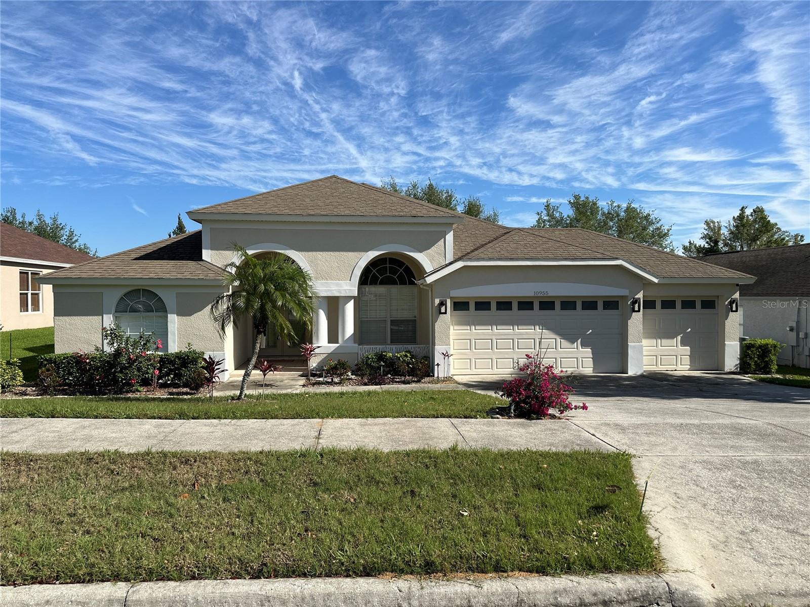 Welcome to this stunning 4 bedroom, 3 bathroom home located the Overlook at Lake Louisa in Clermont! This lovely home features ceramic tiled living areas and carpeted bedrooms for added comfort. The spacious kitchen boasts granite countertops, perfect for preparing meals and entertaining guests. With a three-car garage and a large fence enclosed yard, there is plenty of space for storage and outdoor activities. The split bedroom floor plan offers privacy and convenience for all residents. Not to mention, lawn service is included in the rent! Don't miss out on the opportunity to make this beautiful house your new home!
*Washer and dryer are present but in as/is condition.
*Tenant must carry Renters Insurance
If approved for this home, new tenants must pay a $200.00 lease coordination fee due at the same time as the security deposit payment.
**RESIDENTS BENEFIT PACKAGE
Residents are enrolled in the Resident Benefits Package (RBP). There is an additional $35.00 a month charge for this added to the advertised rent and is considered additional rent. RBP includes HVAC air filter delivery, utility concierge services making utility connection a breeze during your move-in, our best-in-class resident rewards program, and much more! More details upon application.