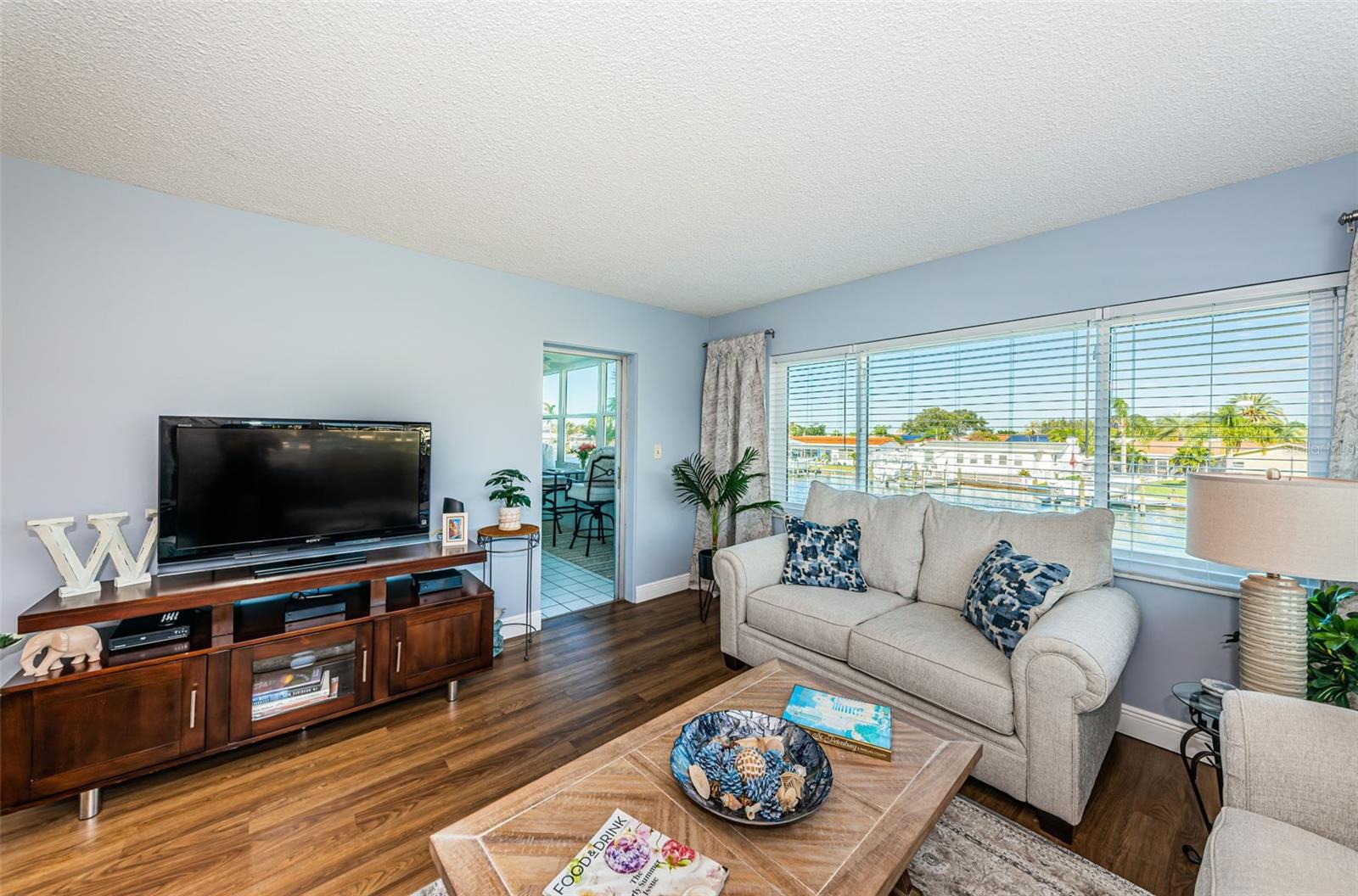 4725 COVE CIRCLE 211